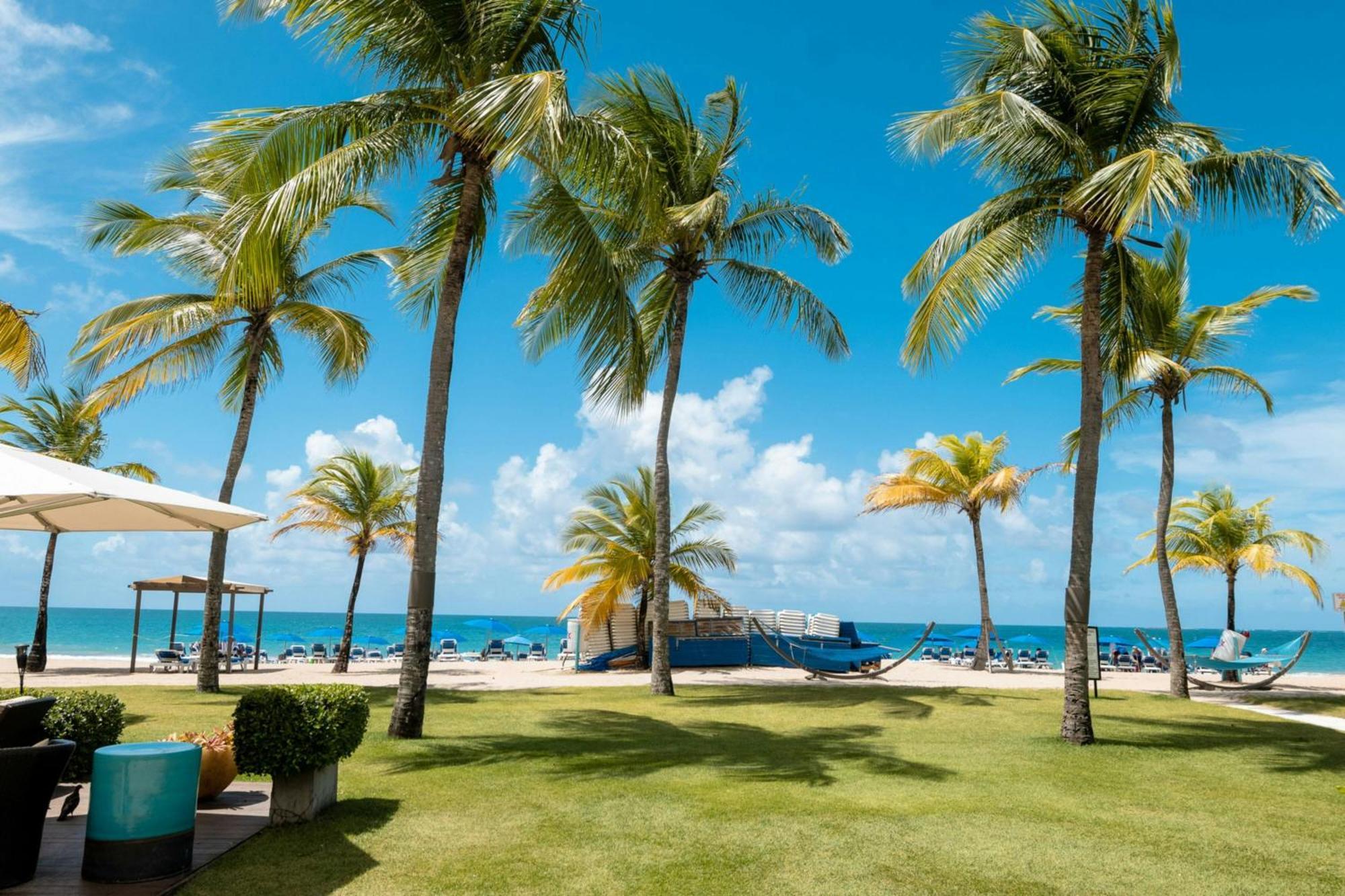 Courtyard by Marriott Isla Verde Beach Resort San Juan Exterior foto