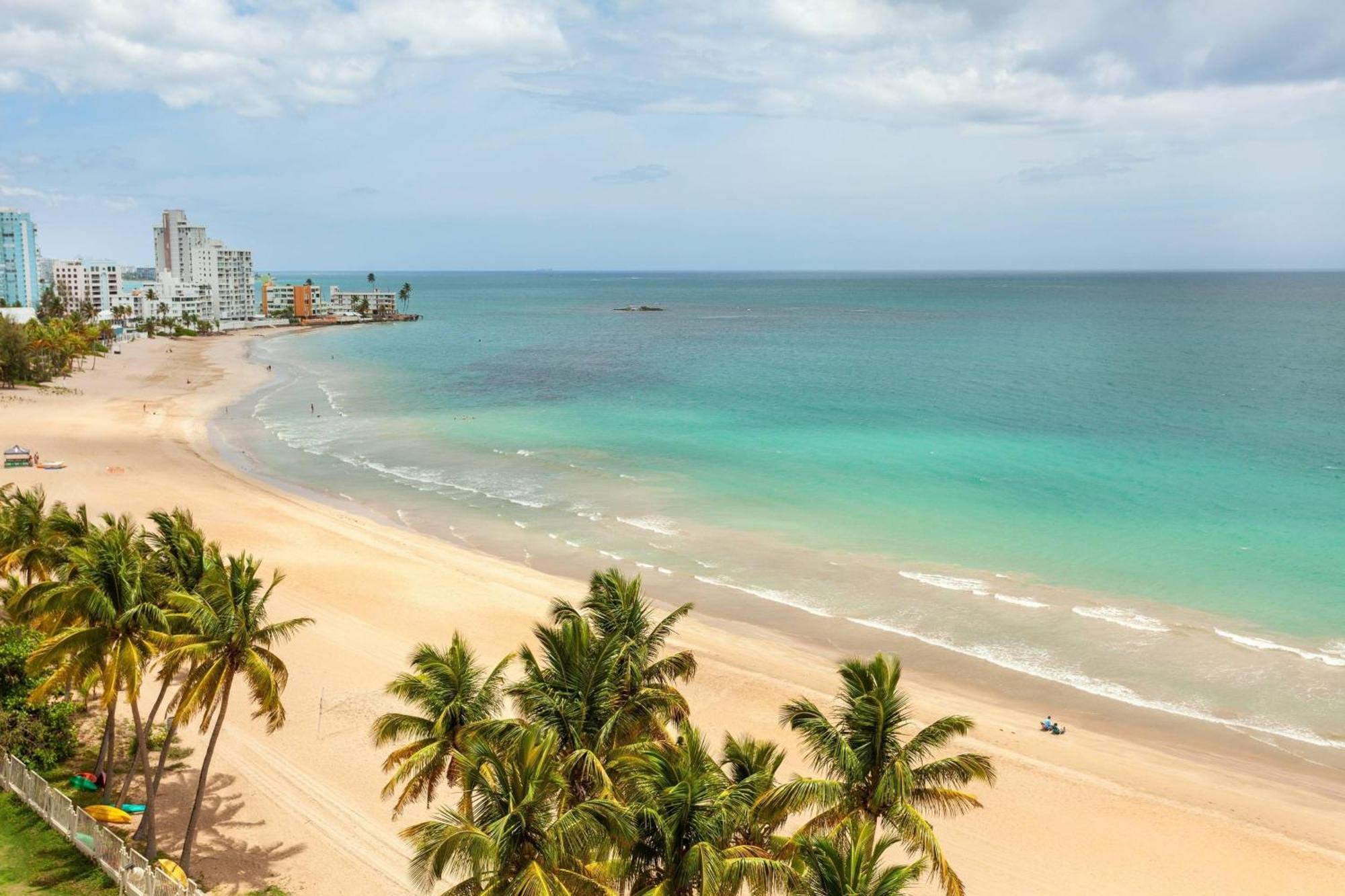 Courtyard by Marriott Isla Verde Beach Resort San Juan Exterior foto